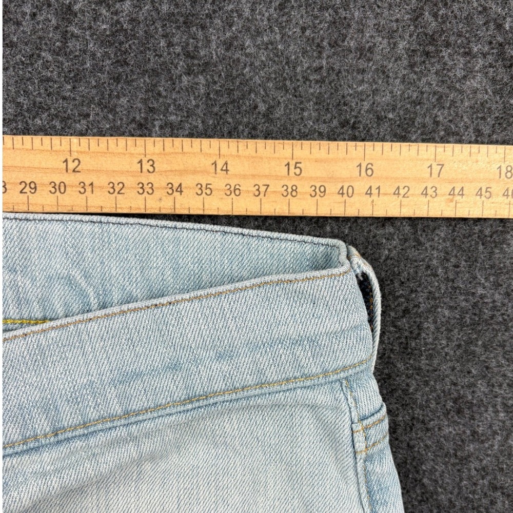 Polo Ralph Lauren Mens Light Wash Straight Leg Stretch Jeans 31x30 Fits 32x30 - Picture 7 of 12